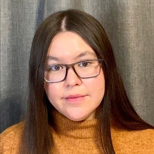 Meet your Posher, Angelique